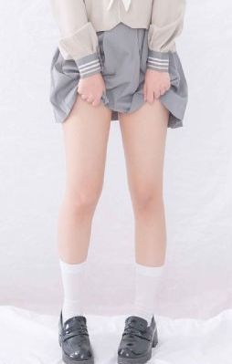 年轻女教师4三级_全集高清百度云未删减2020