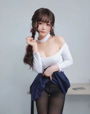 他趴在我两腿中间添得好爽在线看_超清日韩电影在线